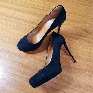 Gucci Black Suede Betty Round Toe Pumps Heels 37.5 (US 7.5)